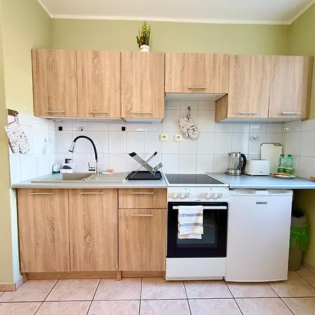 Reja Cozy Comfort By Bookinghost Apartment *