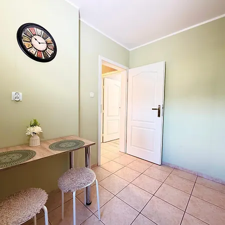 Apartment Reja Cozy Comfort By Bookinghost Wroclaw