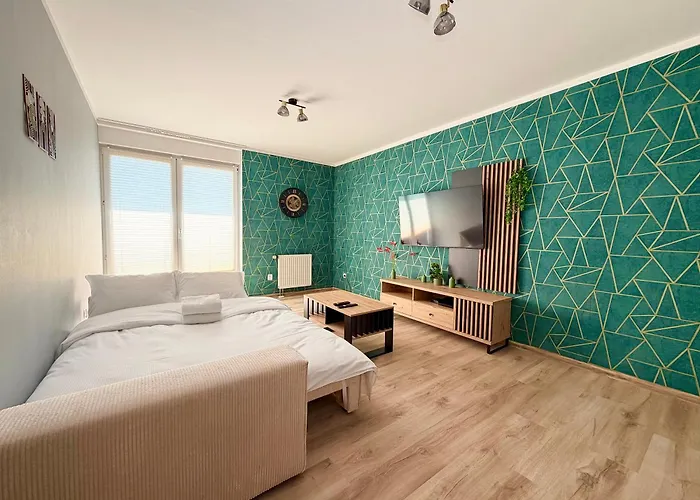 Apartment Reja Cozy Comfort By Bookinghost